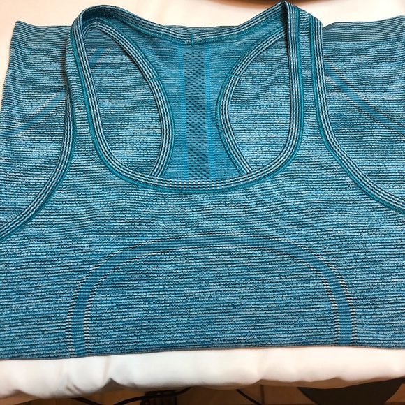 Lululemon | Athletic Razor-back top - Picture 6 of 7